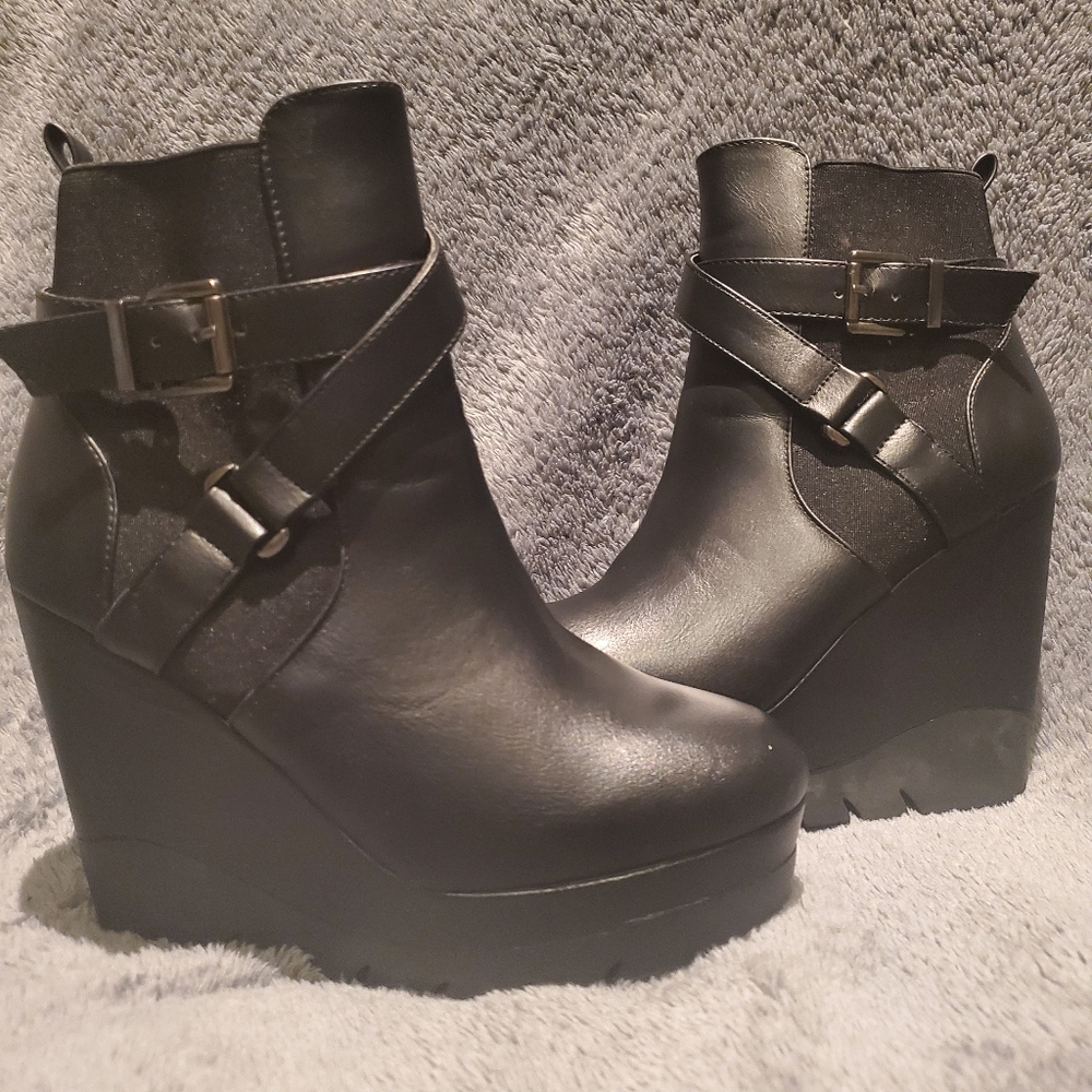 Black wedge booties